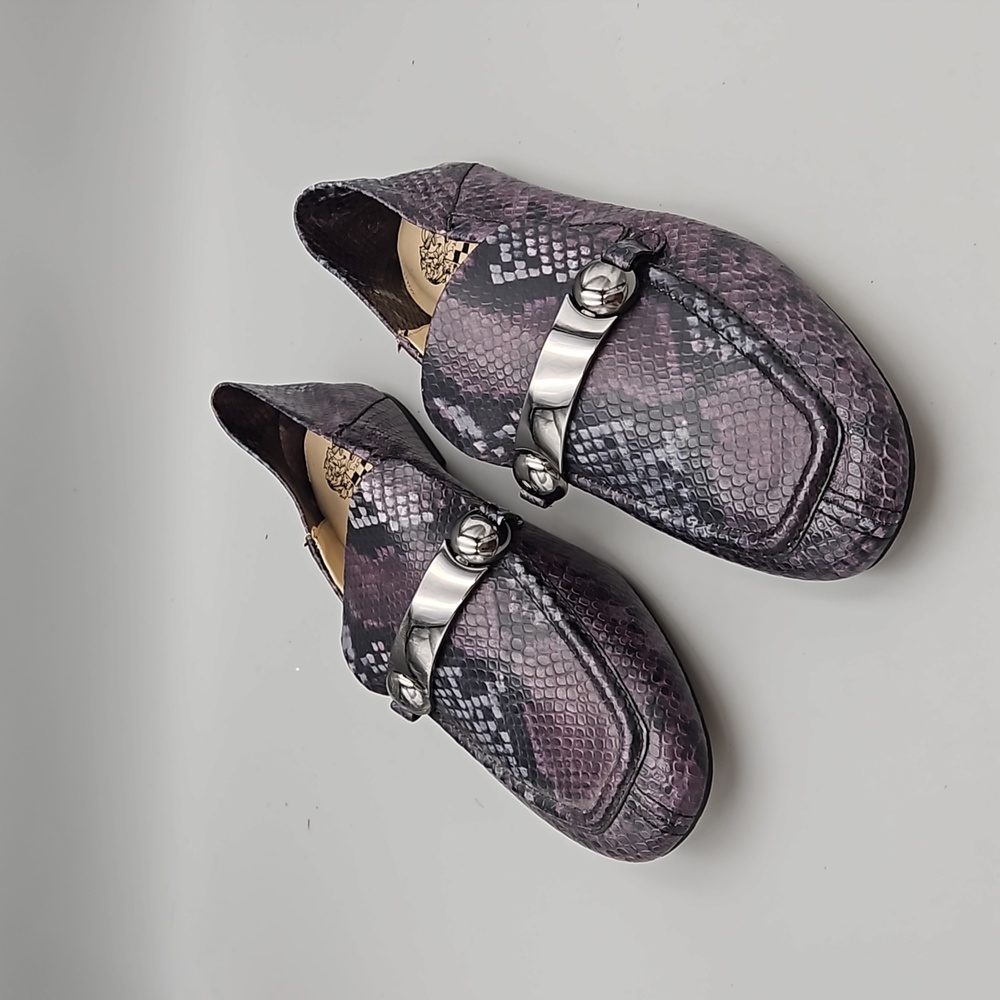 Vince Camuto Leather Slip-On Loafers Padaire Purple Snake Skin Print Wom…